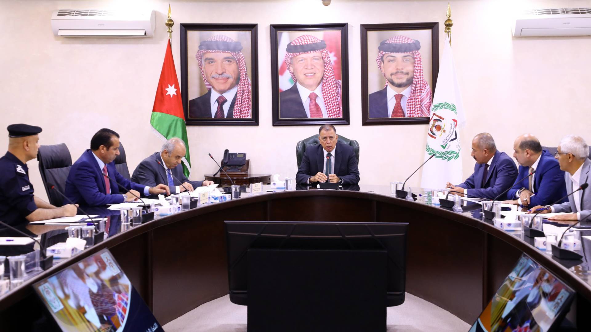 وزيرا الداخلية والتربية والتعليم يبحثان الخطط الأمنية لإجراء امتحانات الثانوية العامة 