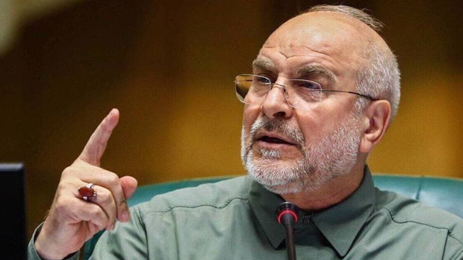 رئيس البرلمان الإيراني: القواعد والمصالح الأمريكية أهداف مشروعة وقواتنا طليقة اليد في الرد