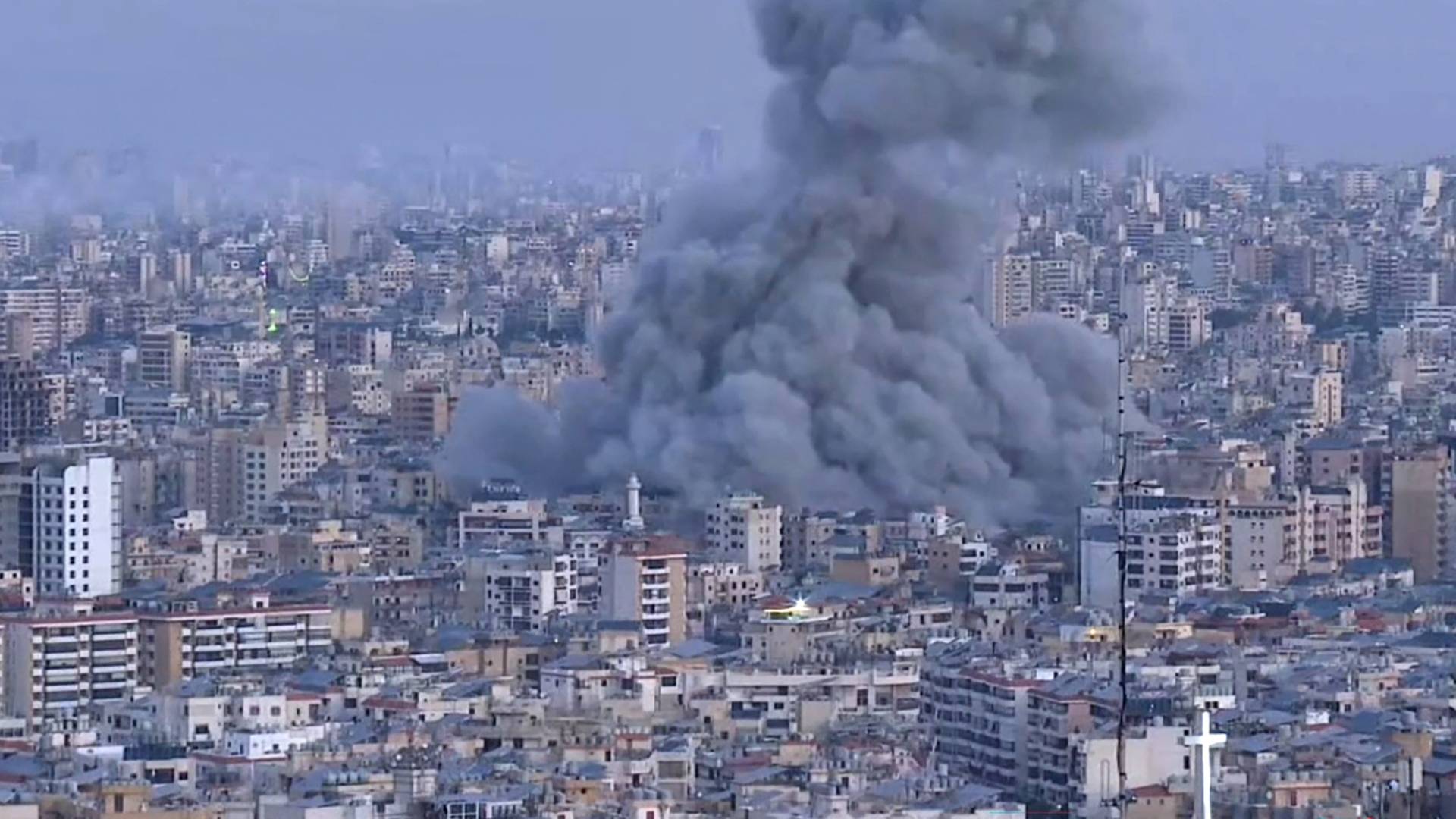 باحث السياسي لـ"رؤيا": جنوب لبنان يتعرض لـ"حرب إبادة" ومن حق حزب الله الرد تحت مظلة الدولة
