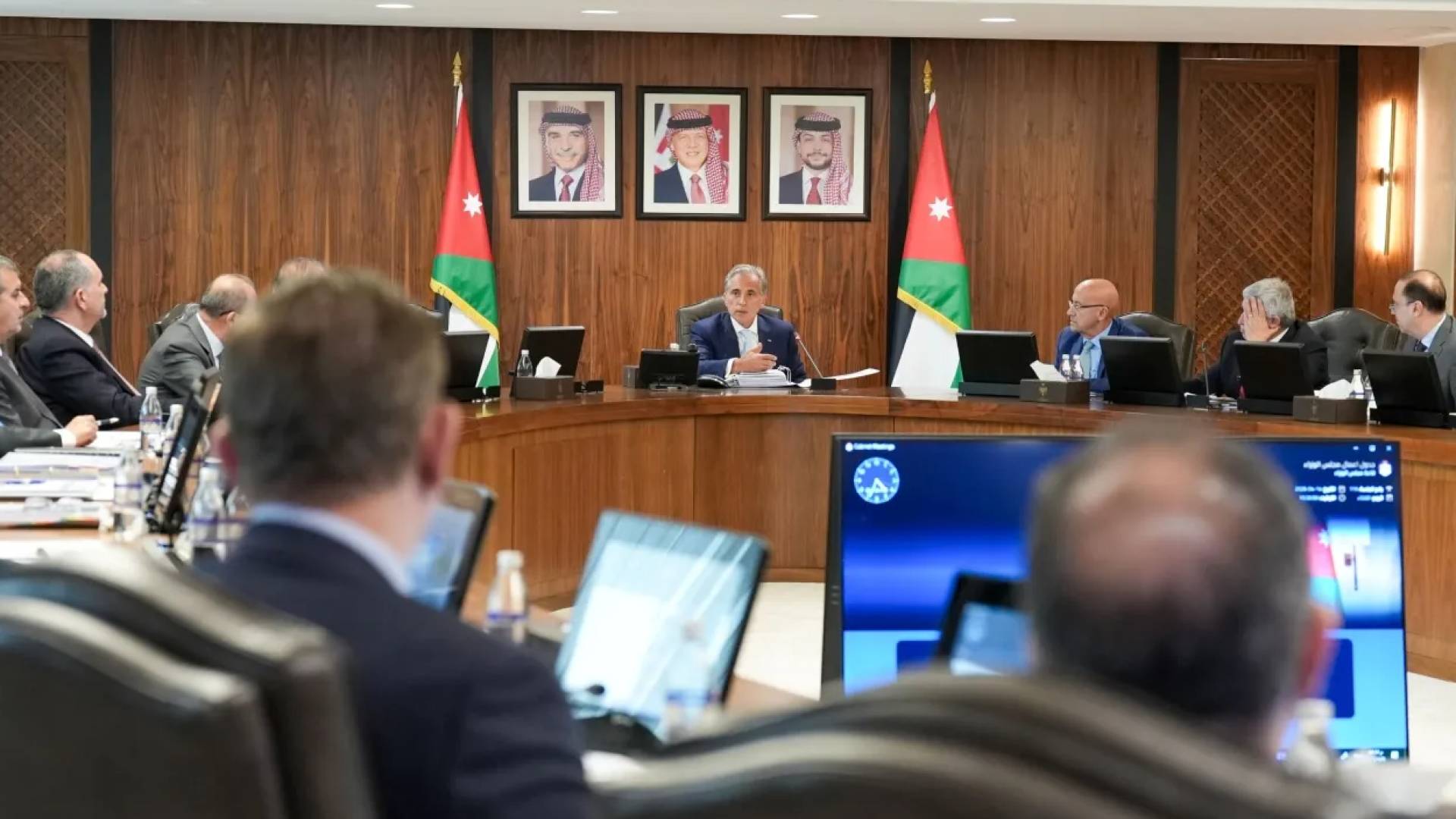 رئيس الوزراء يؤكد أولوية المشاريع الرأسمالية في المياه والنقل والطاقة لتنفيذ رؤية التحديث