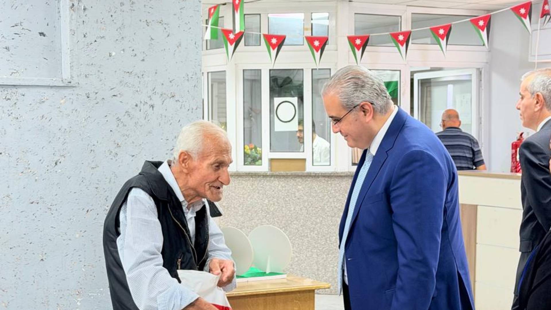 وزير الصحة يقرر نقل إدارة التأمين الصحي من تلاع العلي إلى مقر جديد ومطور