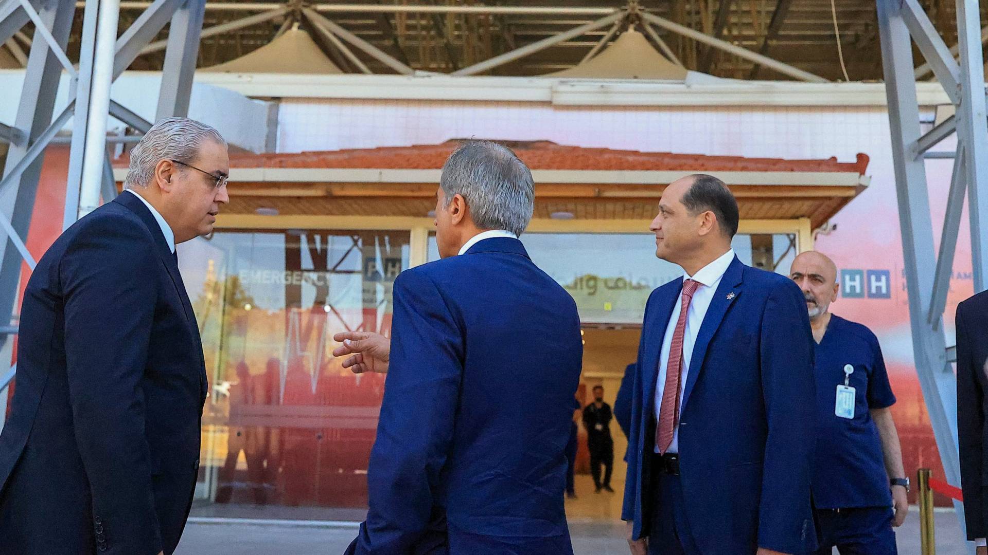 وزير الصحة يعلن إضافة 577 سريرا جديدا وأتمتة 77 خدمة طبية في الأردن