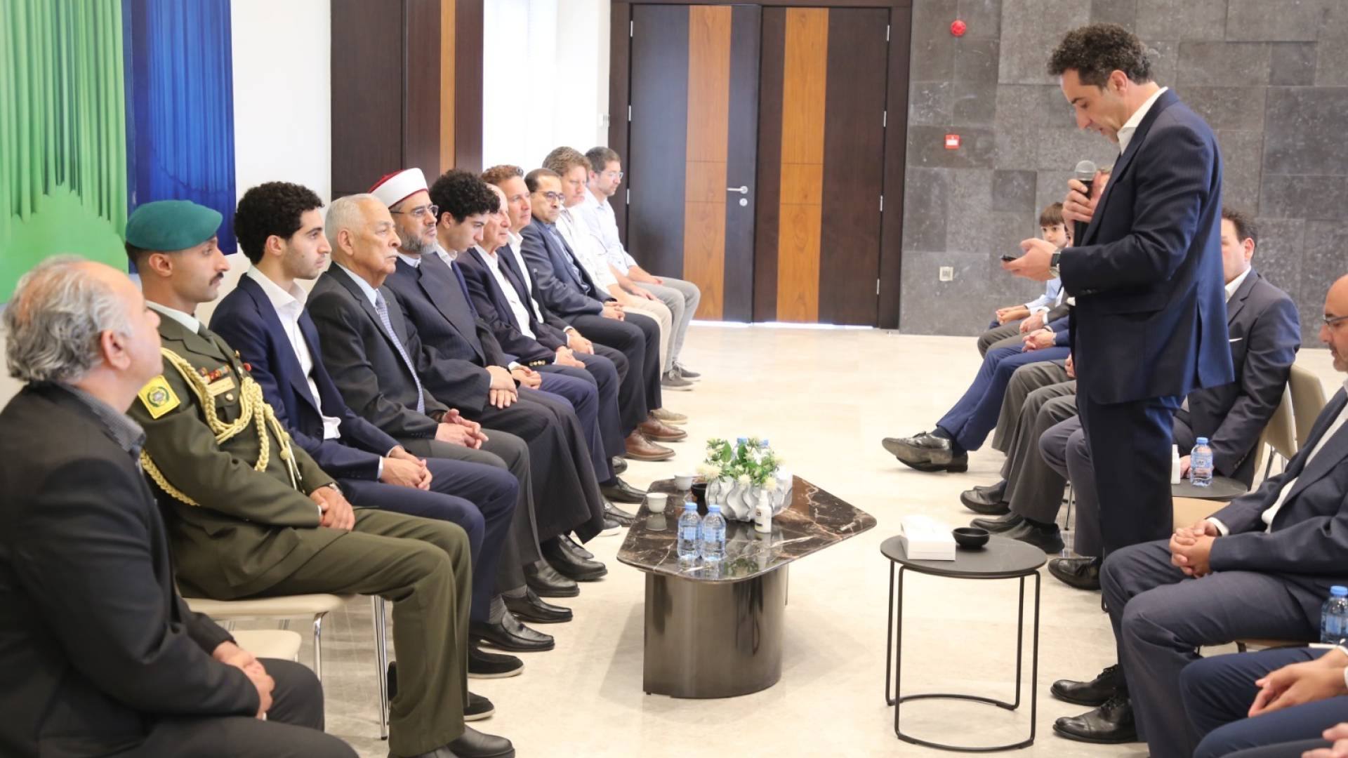 مندوبا عن الملك وولي العهد.. العيسوي يعزي العدوان واللوزي ومنكو والبدارين وخواجا 