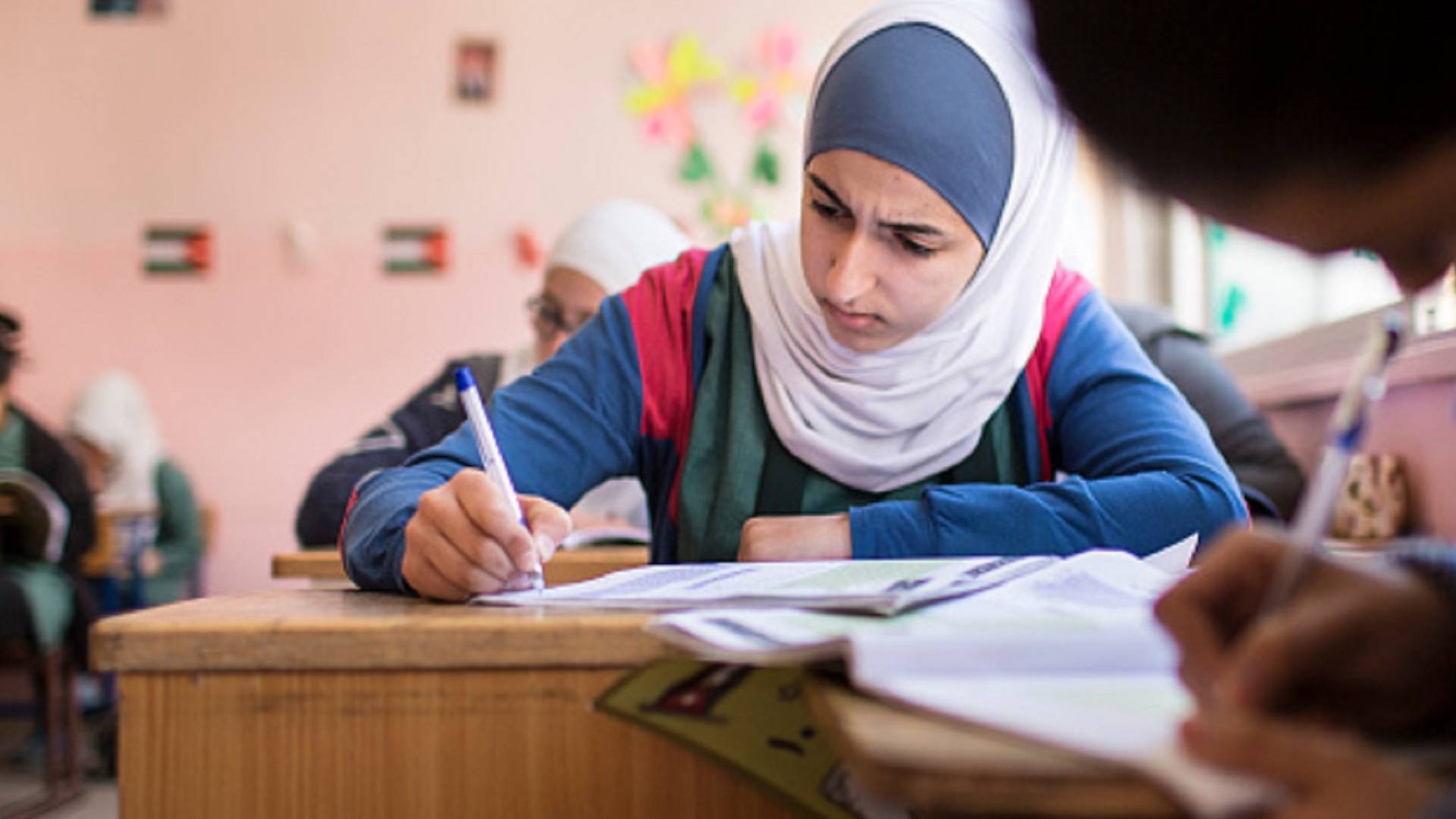 هيئة الاعلام تصدر تعميما لتنظيم التصوير والمقابلات الصحفية امام قاعات التوجيهي #عاجل 