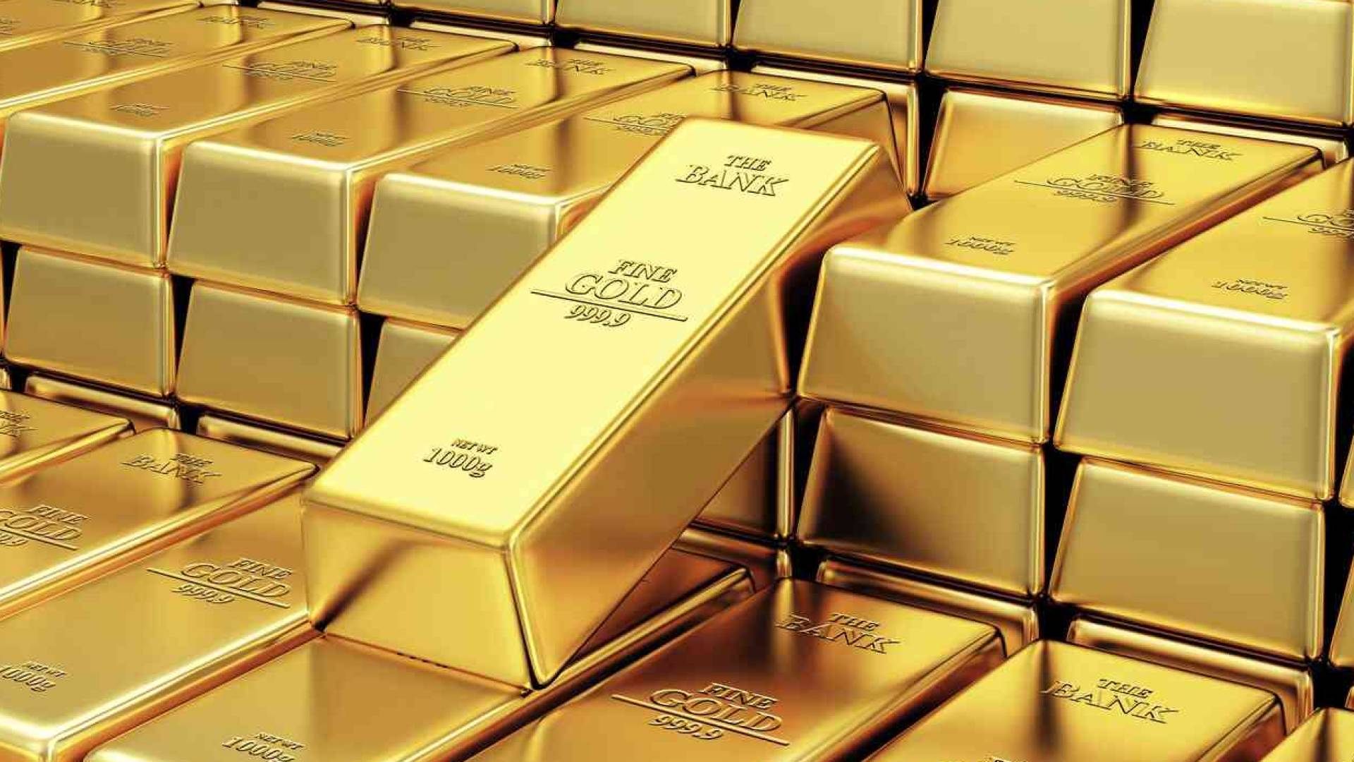 صدمة في سوق الذهب العالمي.. الذهب يهبط لاول مرة تحت الـ 4000 دولار #عاجل 