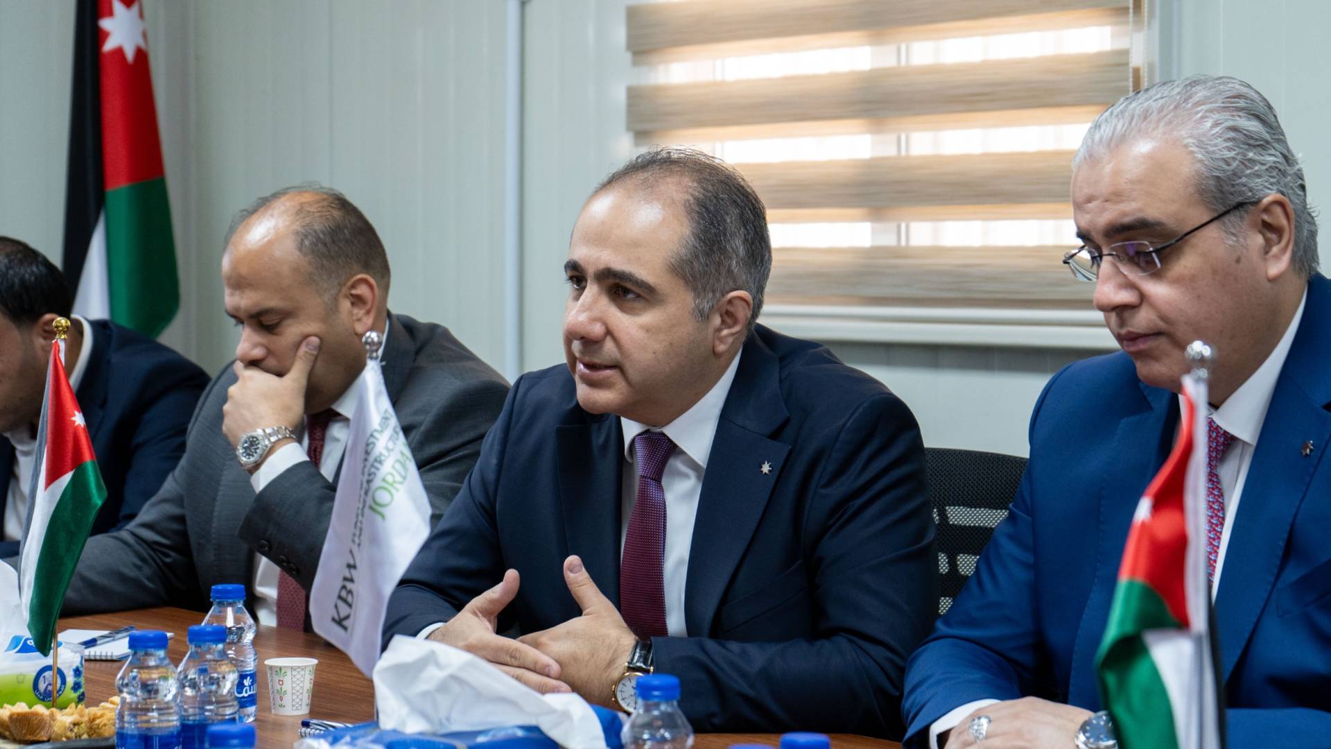 وزيرا الصحة والاستثمار يتفقدان مشروع مستشفى مأدبا الجديد المنفذ بالشراكة مع القطاع الخاص