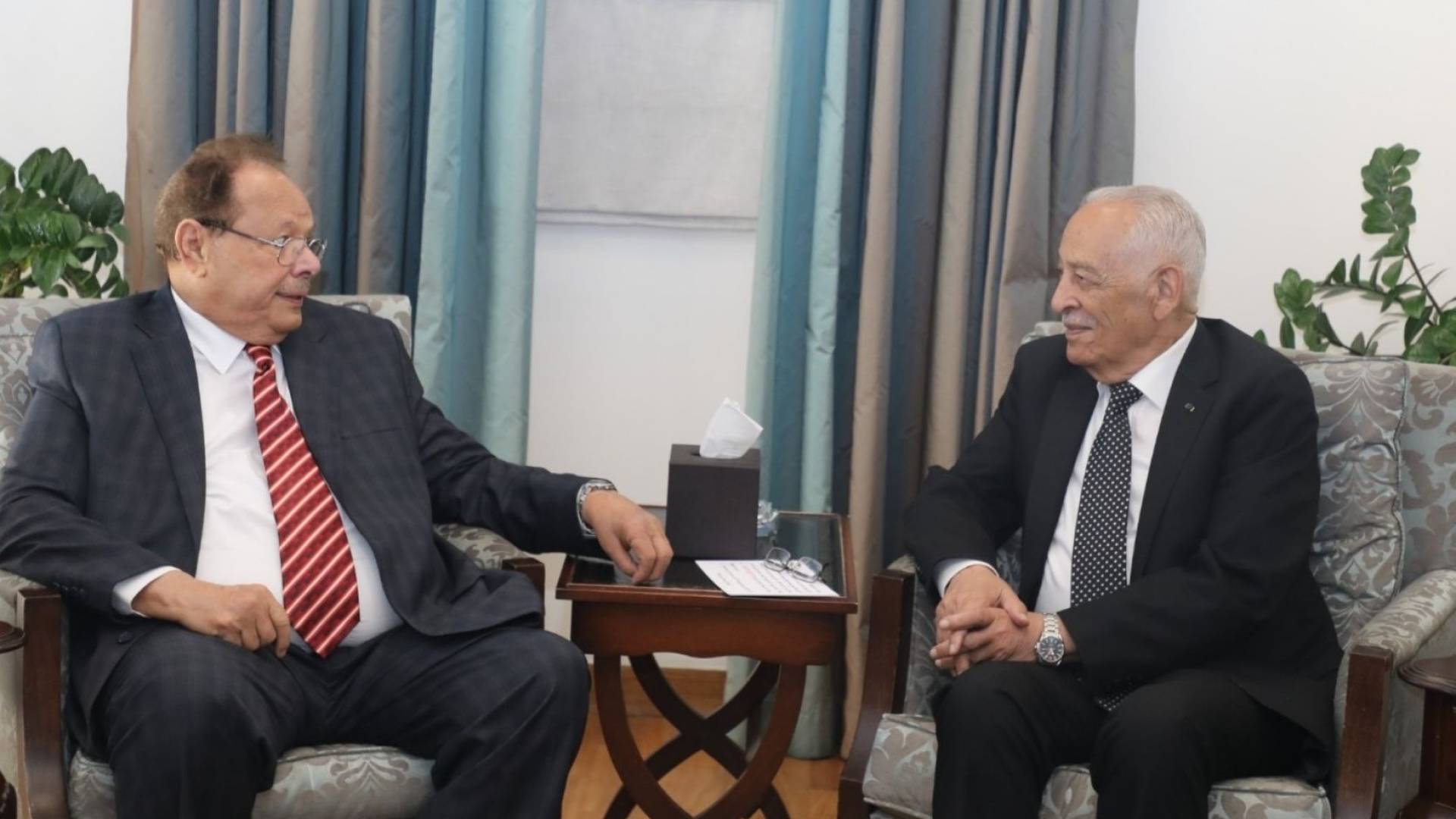 العيسوي يستقبل وفد المجلس التنفيذي لمجموعة السلام العربي 
