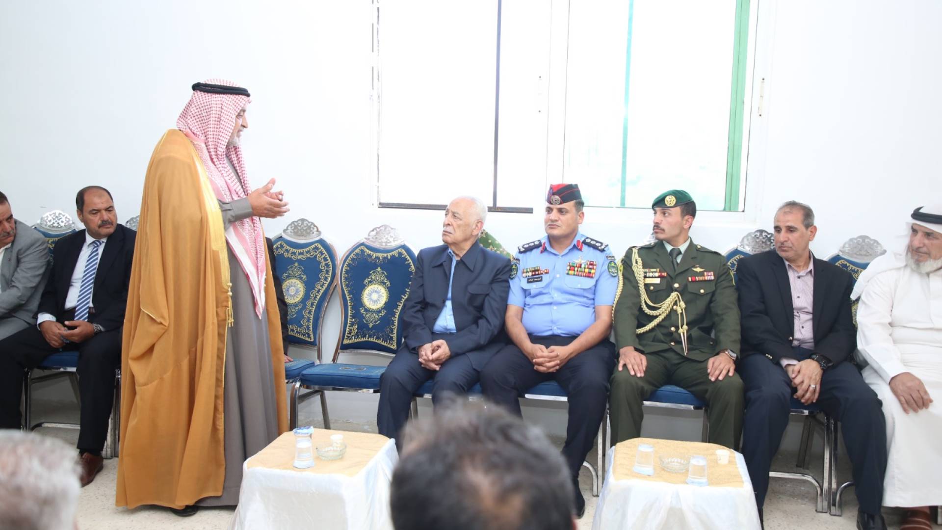 مندوباً عن الملك وولي العهد.. العيسوي يعزي عبيدات والذيب ومشعل والبدري 