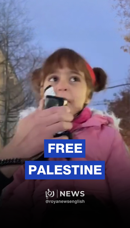 Girl leads crowd in pro-Gaza chants during Hamburg march