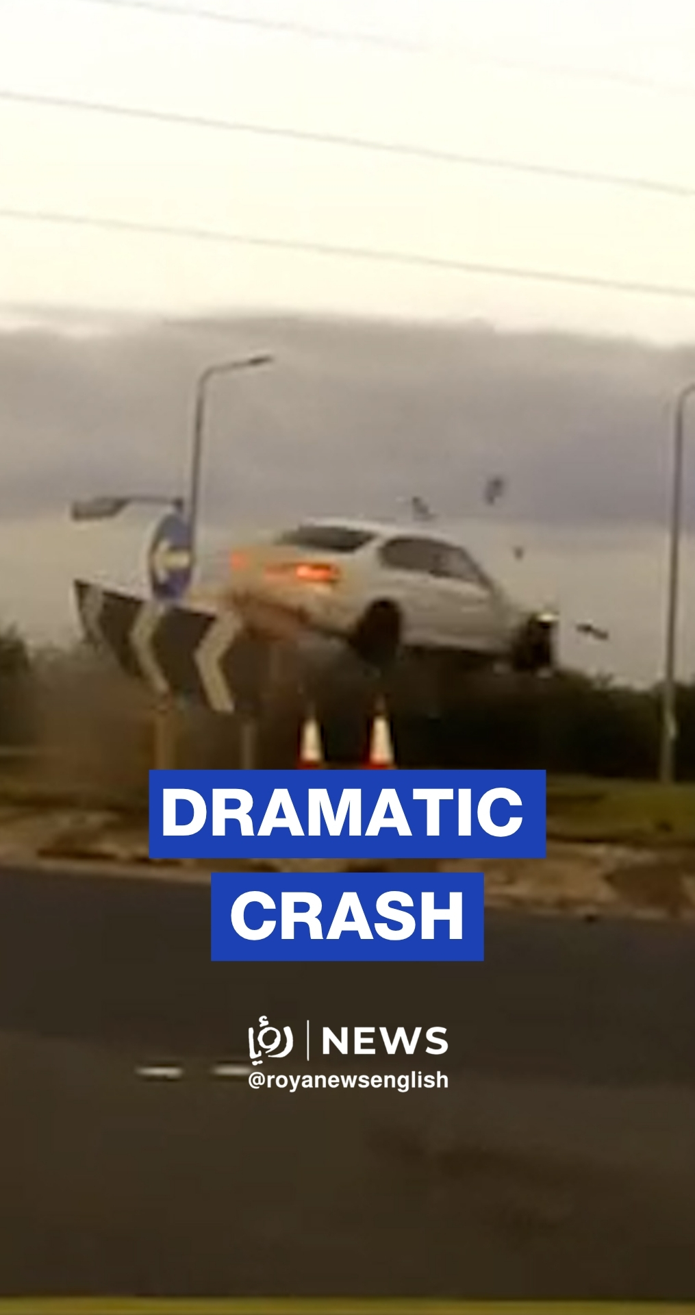Drunk driver flies over a roundabout in a dramatic crash