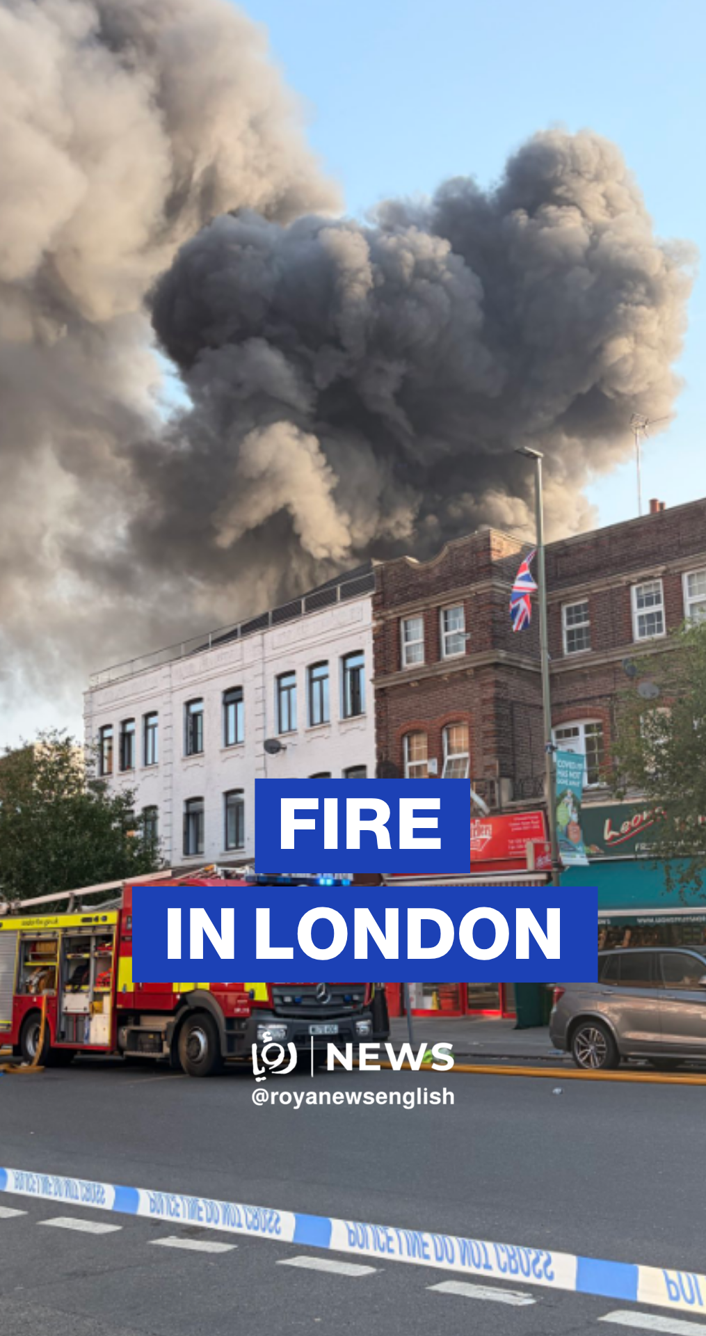 Fire breaks out at store in Golders Green